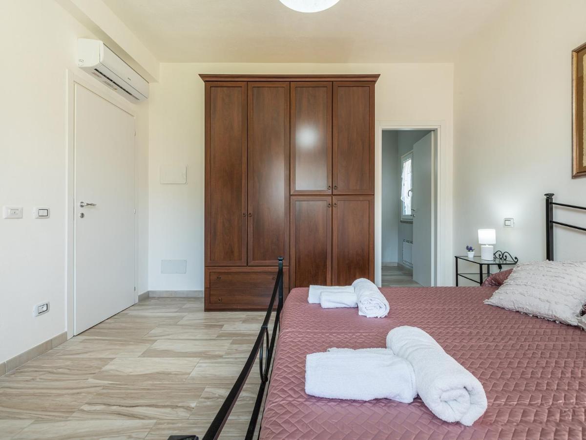 Villa Chiara Solanas Solanas  Eksteriør billede